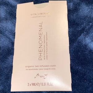 🌸5/$25Vita Liberata phenomenal Tan infused cloths